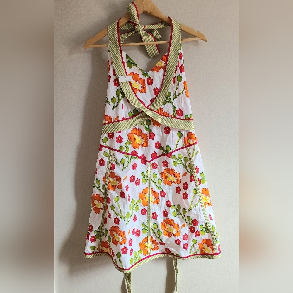 Colourful‎ floral apron